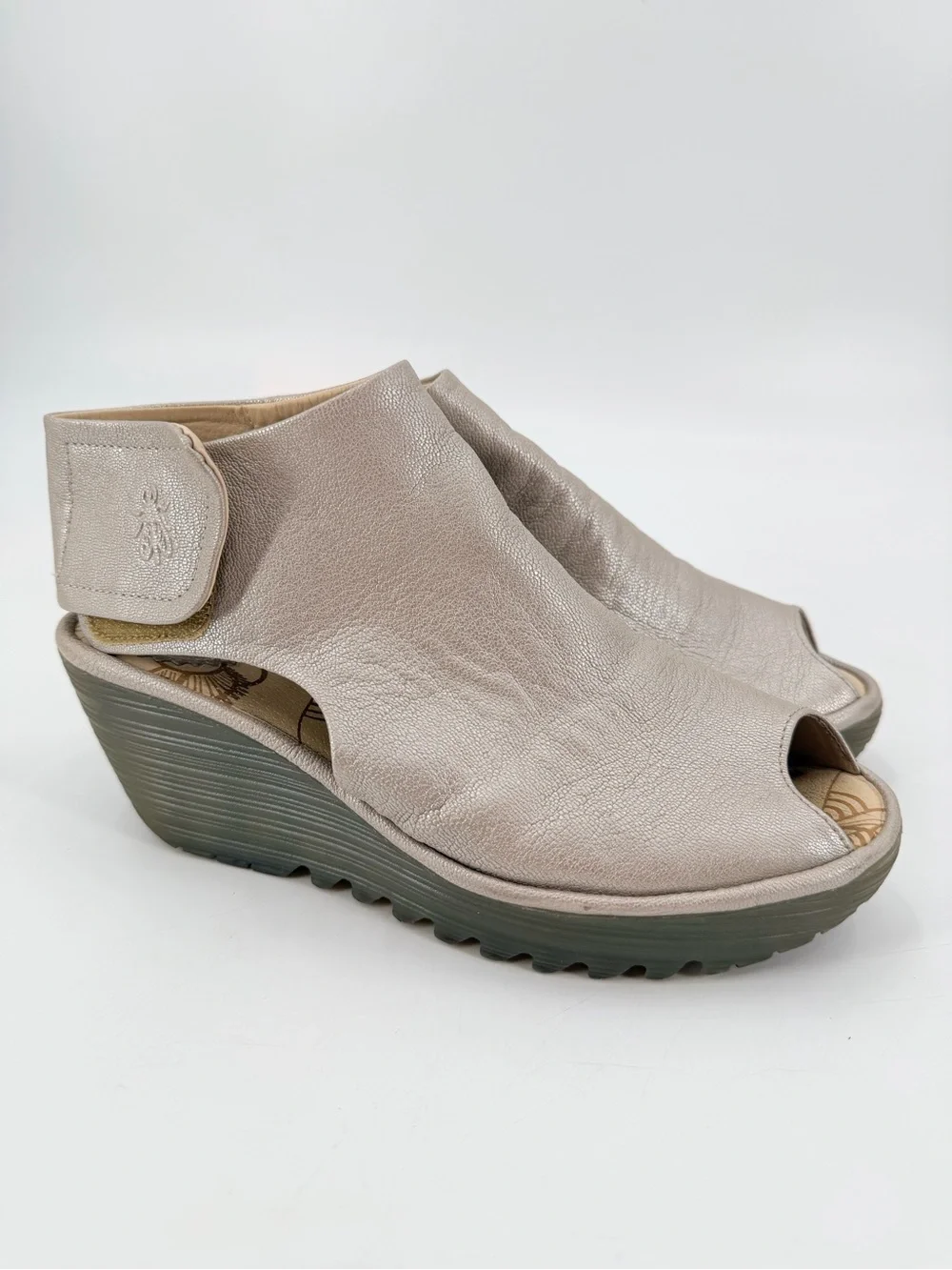 Fly London Yone Leather Wedge Shoes 39